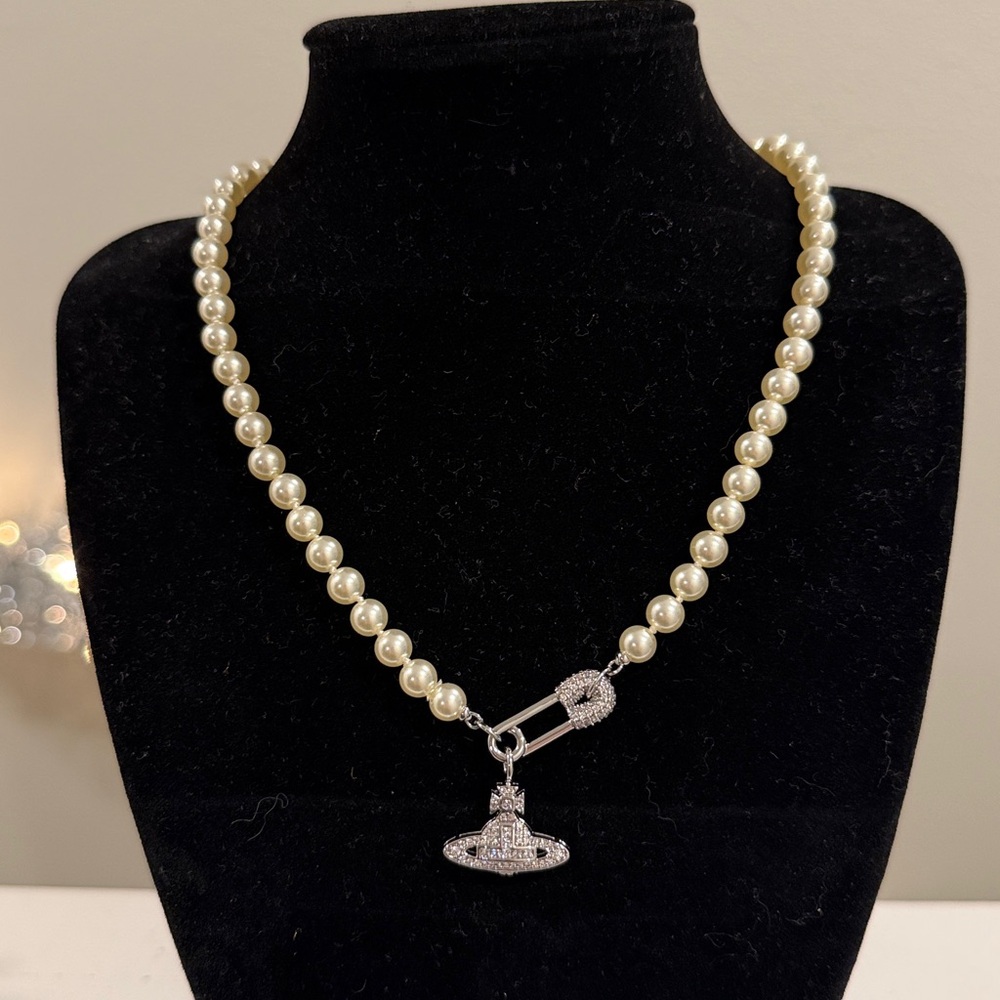 Vivienne Westwood Lucrece Pearl Necklace